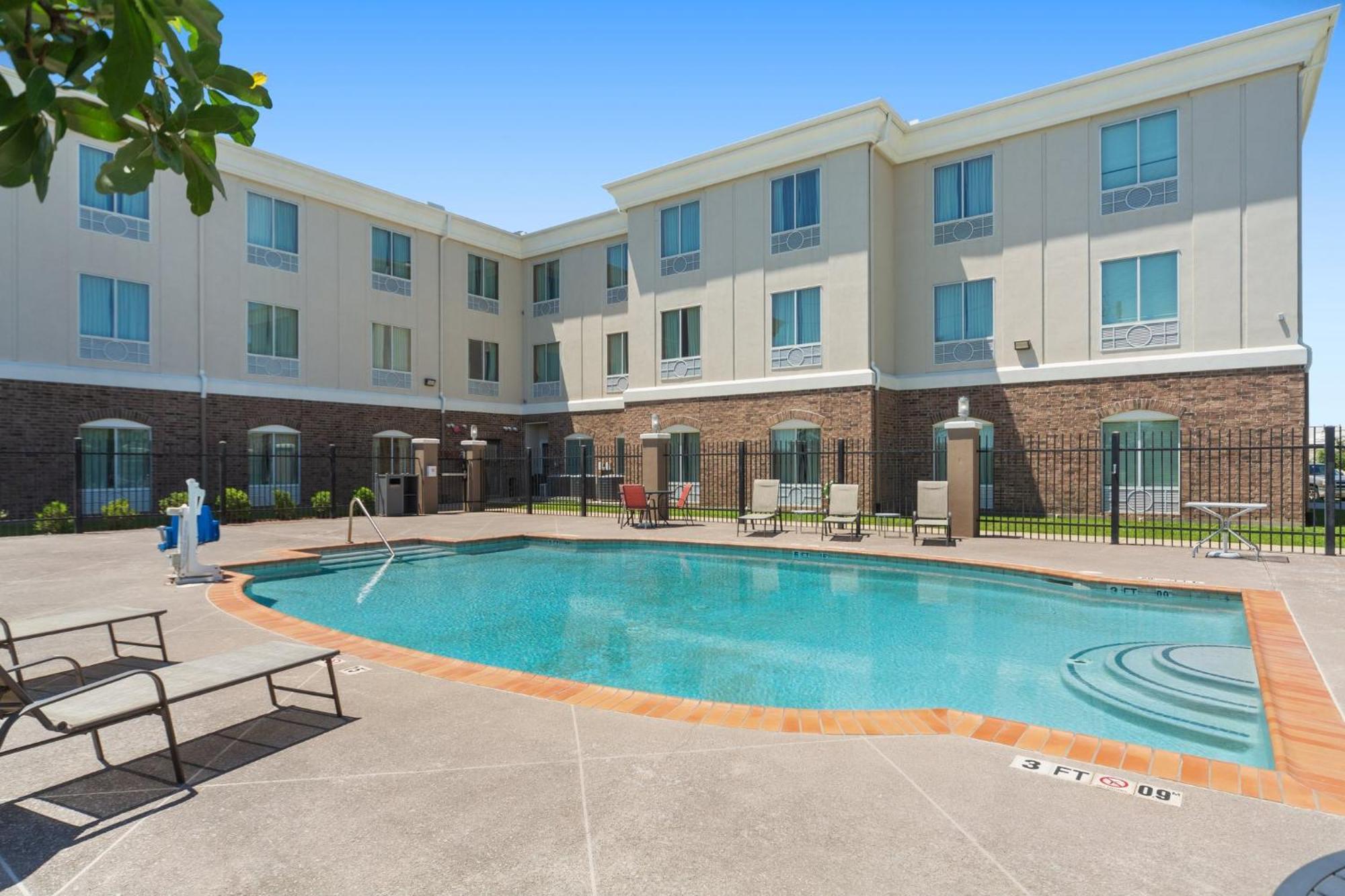 Holiday Inn Express Tomball By Ihg Kültér fotó